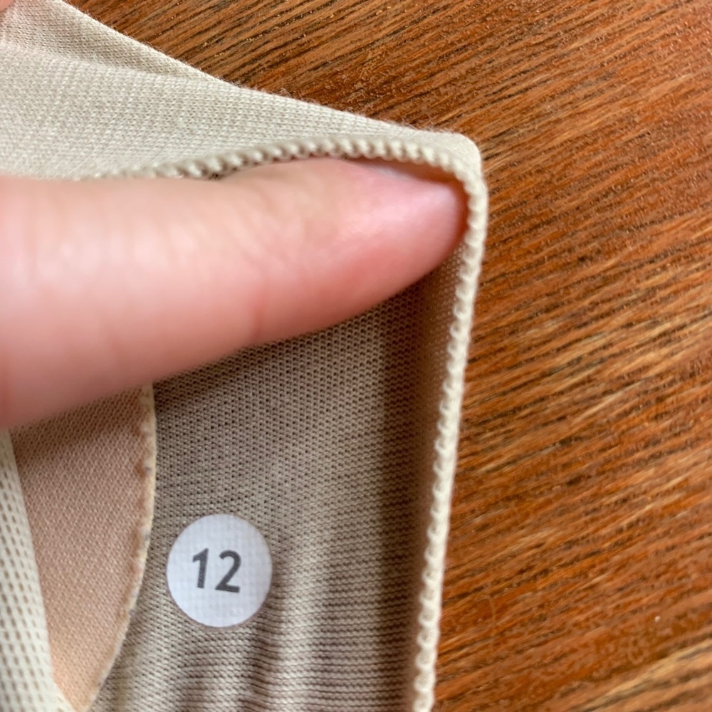 𝅺lululemon Striped Sports Bra Size 12 ALTERED PLEASE READ DESCRIPTION (1246) - Picture 10 of 13